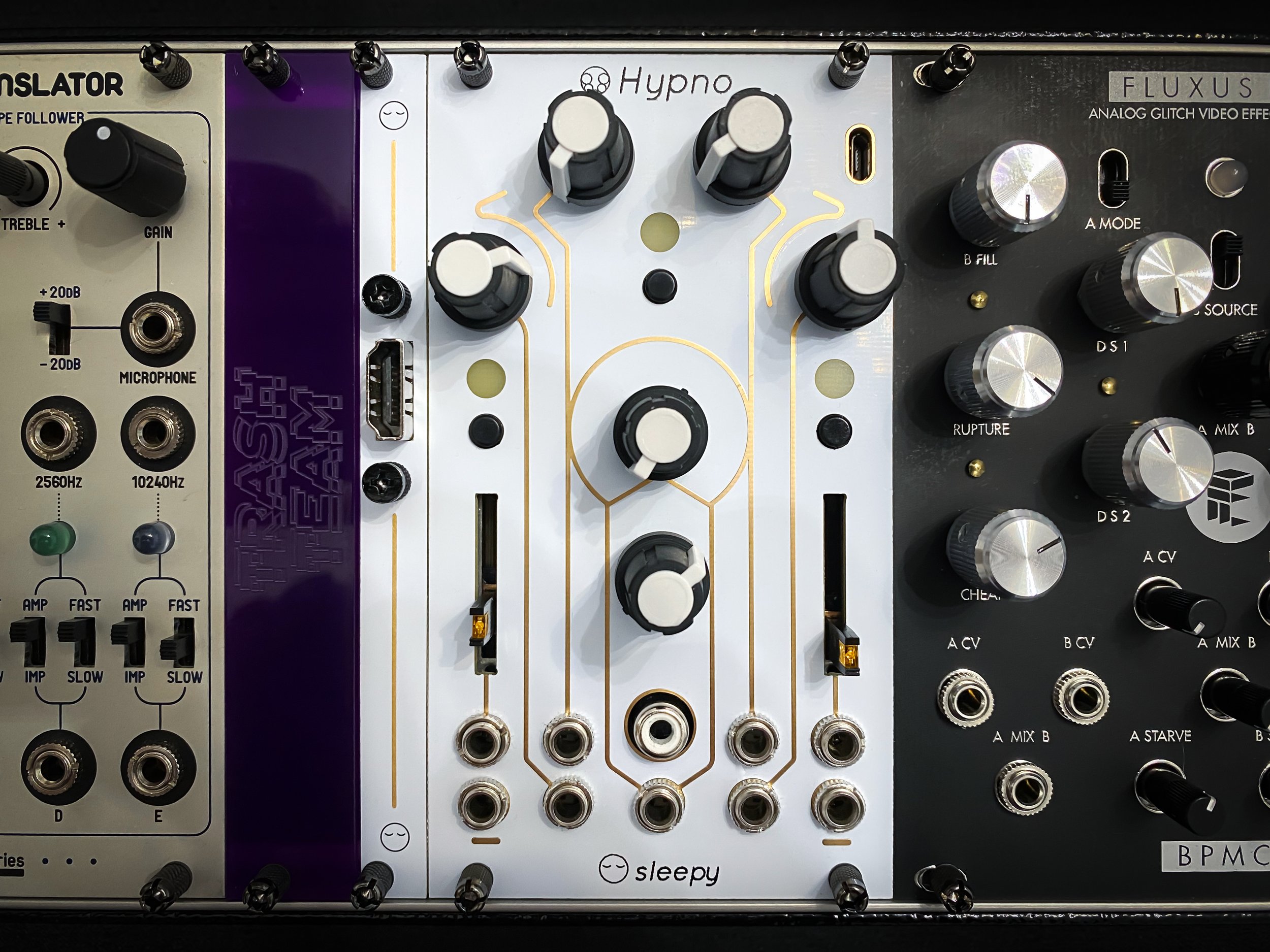 鍵盤楽器 SleepyCircuits Hypno Eurorack AdapterKit Hypno HDMI Expander — Sleepy Circuits